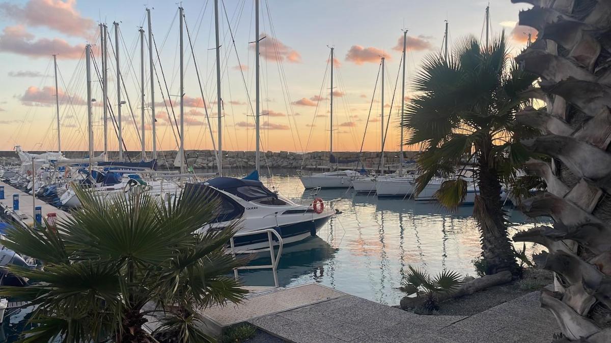 Sabrina Maison Chic Dolce Nido Sul Mare San Bartolomeo al Mare Kültér fotó